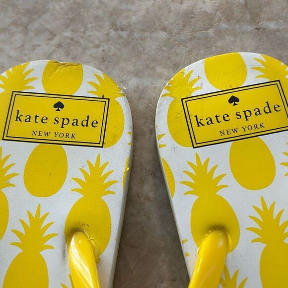 KATE SPADE Yellow Flip Flops 8 - Picture 3 of 5